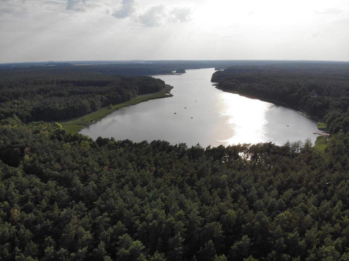 Domek letniskowy nad jeziorem w Stęszewku Steszewko Zewnętrze zdjęcie